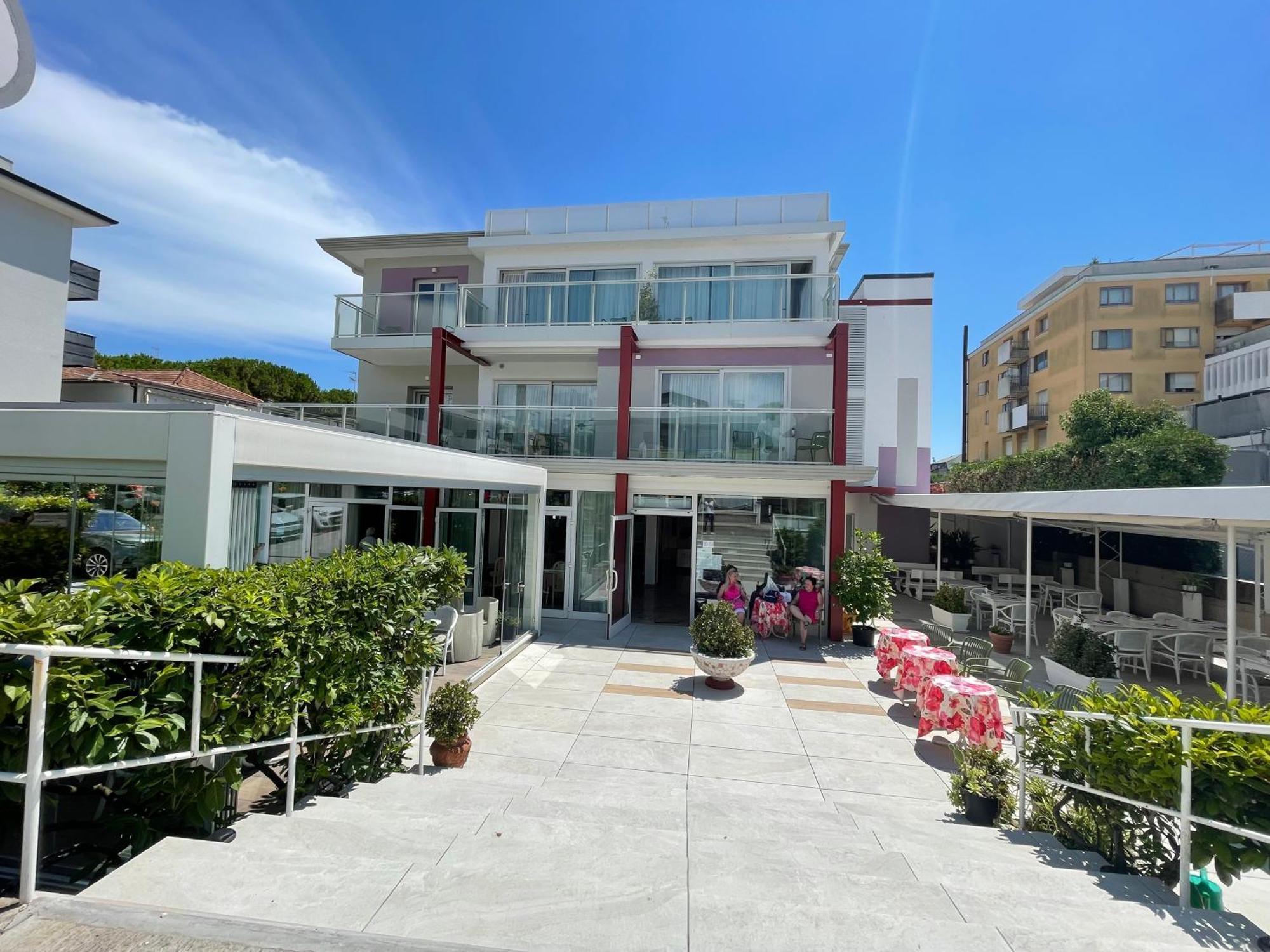 Hotel Al Ponte Lignano Sabbiadoro Eksteriør bilde